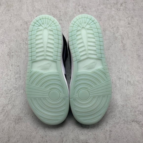 SOLD - Picture 5 of 8